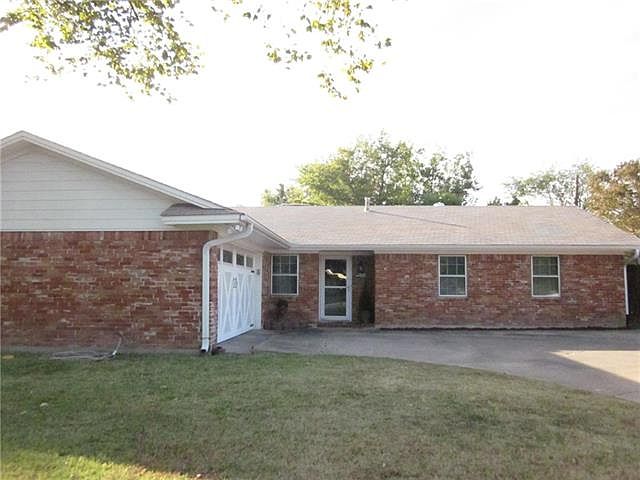 1st image of 2516 Vernon Dr