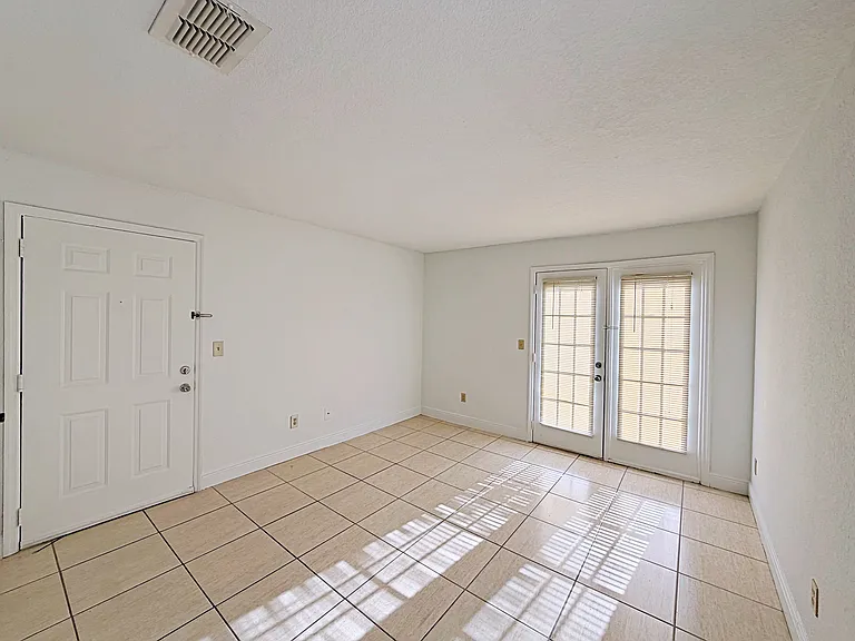 2550 N Alafaya Trl #4205 — Photo 4