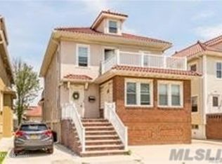 229 E Walnut St, Long Beach, NY 11561
