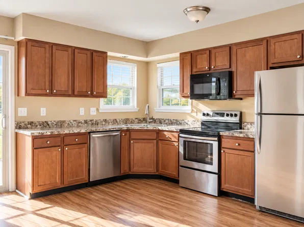 Ashley Square Duplexes, 2405 Ashley Dr #2395, Jeffersonville, IN 47130