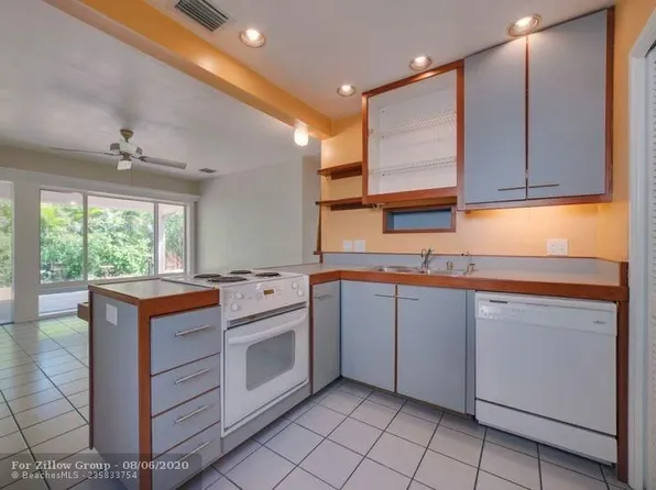 854 SW 11th St, Fort Lauderdale, FL 33315