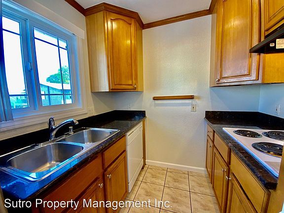 4th image of 115 Cypress St #7