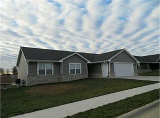 2024 Sky Blue Dr, Dubuque, IA 52001