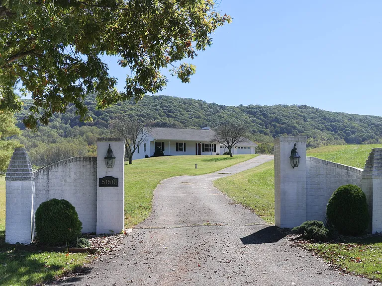 5150 Blacksburg Rd — Photo 36