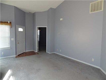 5th image of 1710 Greencastle Dr