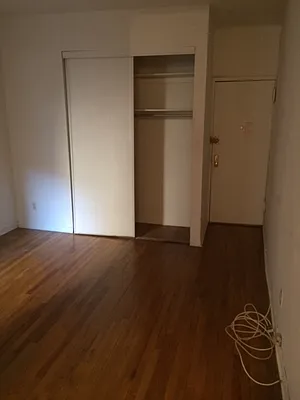 Rented by Eric Goodman Realty Corp | media 28