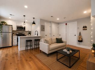 143 Everett St #3, Boston, MA 02128