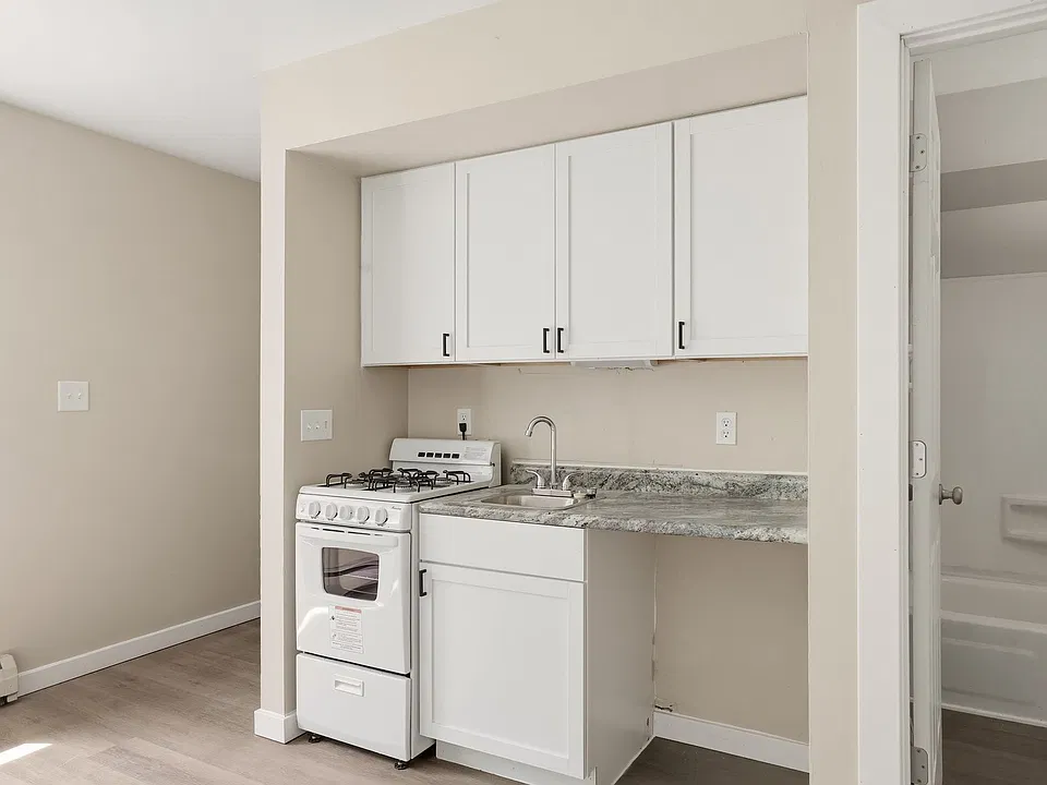 720 E Saint Paul Ave #6
