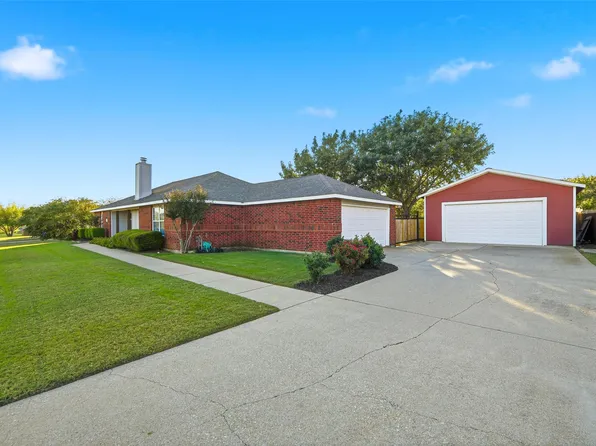 1021 Scenic Dr, Justin, TX 76247