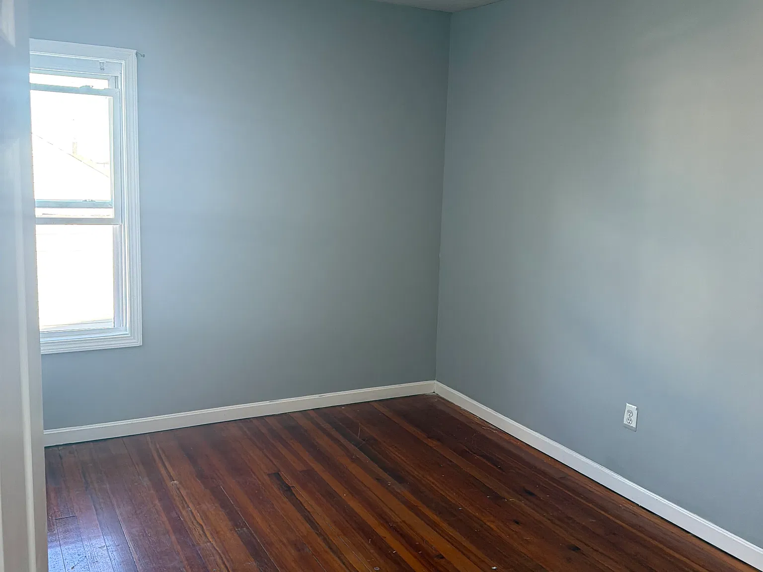 185 Stevens St — Photo 4
