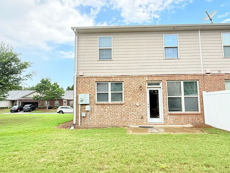 2333 Chancery Mill Ln — Photo 4