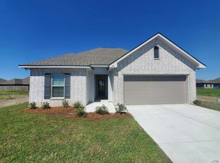 319 Settlers Run Dr, Thibodaux, LA 70301