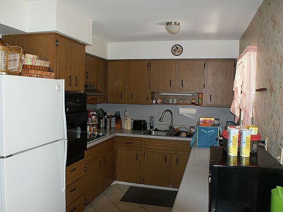 5th image of 810 W 129th Ave