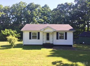 1617 E Gretna Rd, Gretna, VA 24557