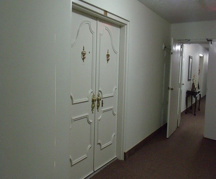 2nd image of 3030 Breckenridge Ln #208-1