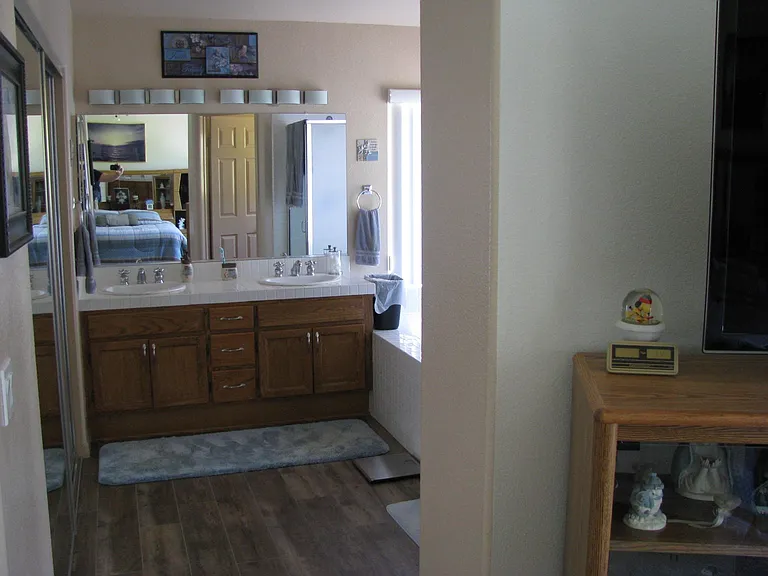 400 Peachtree Ct — Photo 22
