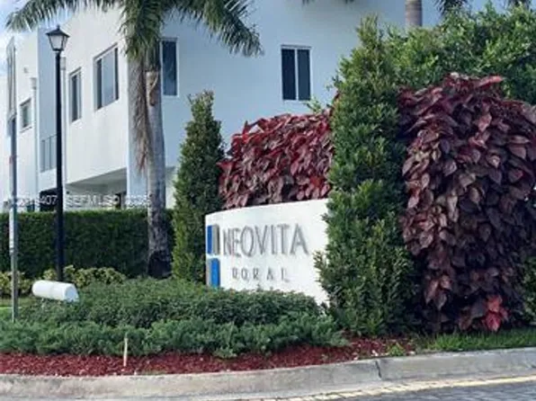 10241 NW 71st Ter, Doral, FL 33178