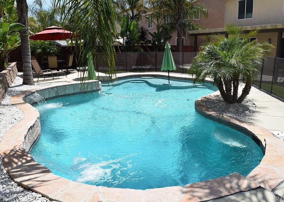 1st image of 37050 High Vista Dr