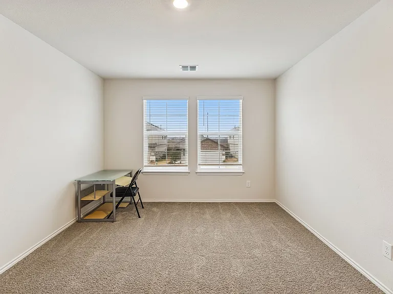 4550 Meerkat Dr — Photo 28
