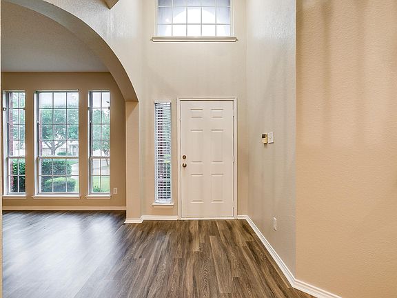 4th image of 4625 Angelina Way