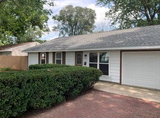108 Dodson Dr S, Urbana, IL