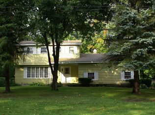 6 Symphony Dr, Whitesboro, NY 13492