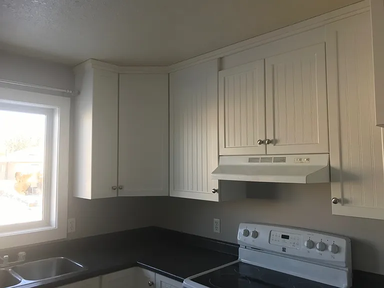 9407 103rd Ave #B — Photo 3