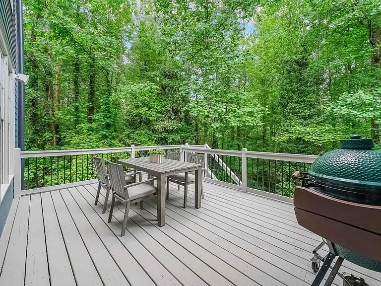 120 Heritage Ct — Photo 33