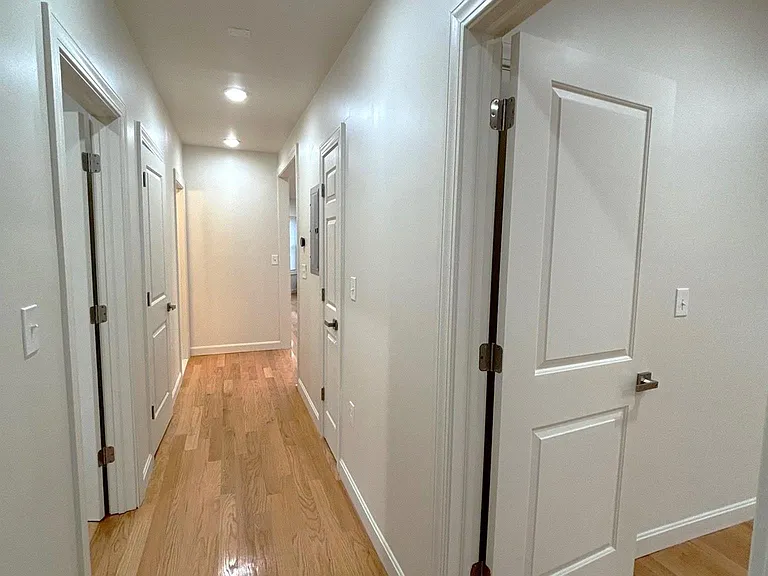 9 Bartlett St #2 — Photo 10