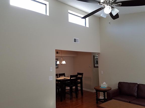 5th image of 2112 Turtle Creek Dr APT 10