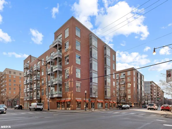 939 W Madison St, Chicago, IL