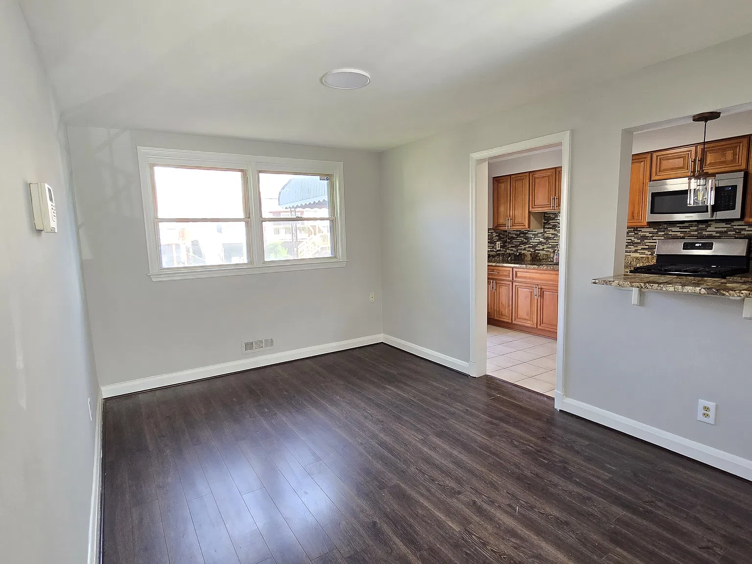 3 bed, 1650 sqft, $2,350 — Photo 4