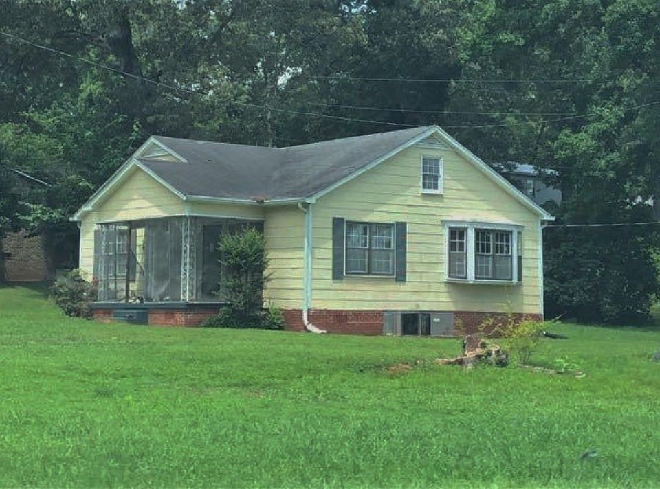 2nd image of 202 Sara Lynn Dr