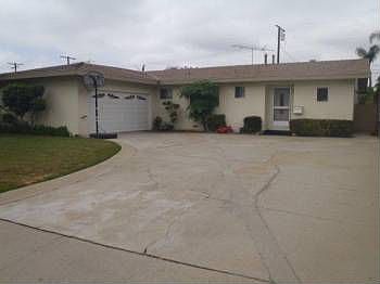 1st image of 225 N Linda Terrace Dr