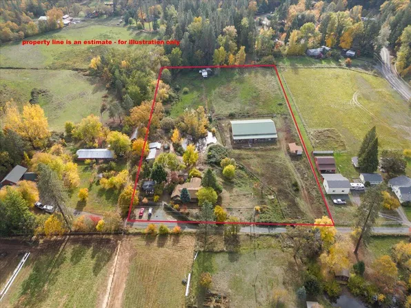 1931 Sleepy Hollow Loop, Grants Pass, OR 97527