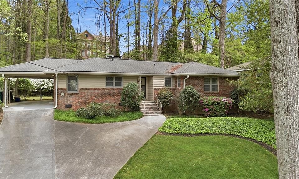 1st image of 955 Vistavia Cir
