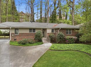 955 Vistavia Cir, Decatur, GA 30033