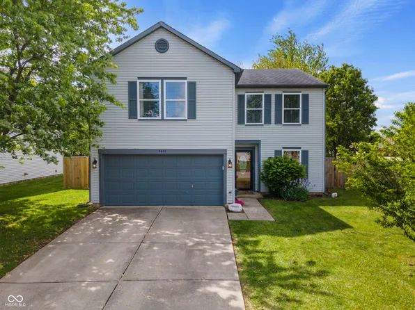 9891 Sapphire Berry Ln, Fishers, IN 46038