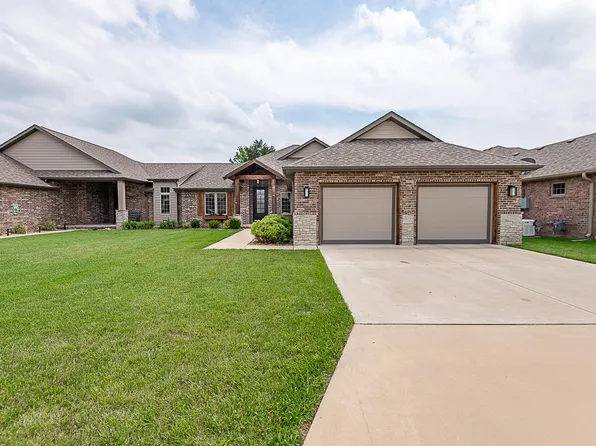 2370 E Cardinal Street, Springfield, MO 65804