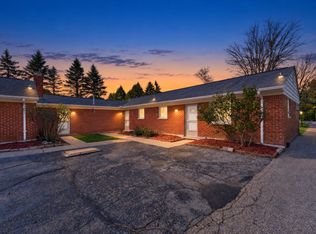 22000 Beck Rd #2, Northville, MI 48167