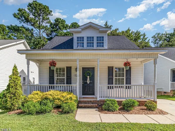 124 Cliffdale Rd, Holly Springs, NC 27540