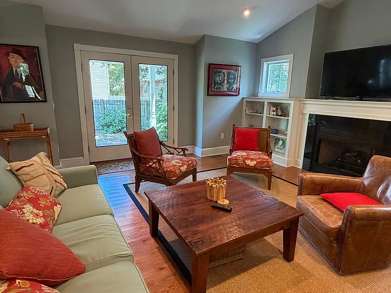 119 Dewey Ave — Photo 5