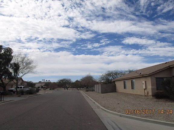 4th image of 1081 E Santa Fiore St