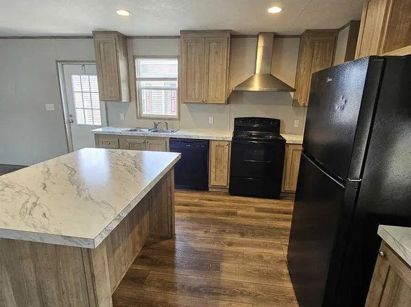 3211 Victor Ln, Fort Wayne, IN 46818