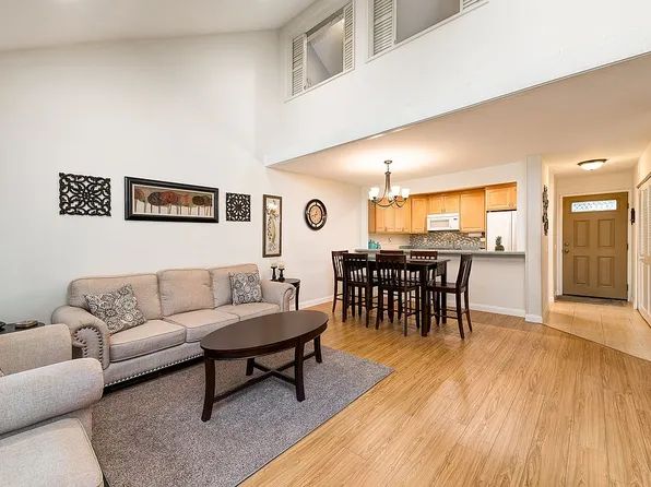 7111 Farralone Ave Unit 92, Canoga Park, CA 91303