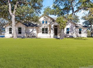 157 Hondo Rdg, La Vernia, TX 78121
