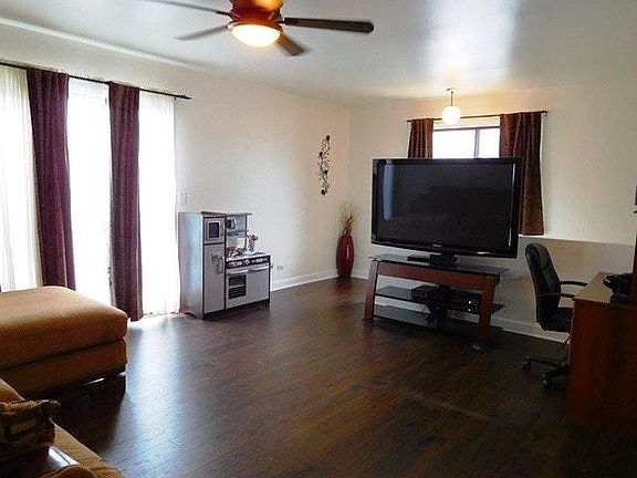 2nd image of 1367 Sacramento Dr #0