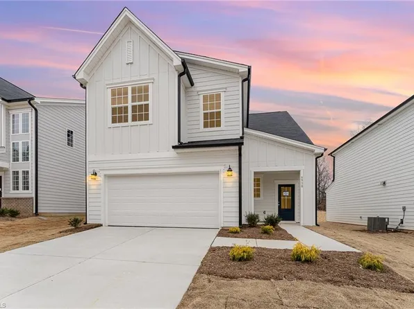5910 Crossview Dr, Kernersville, NC 27284