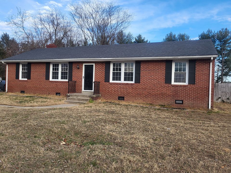 1st image of 7960 Meadow Dr