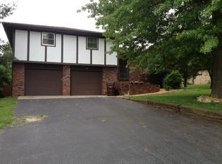 710 S Main St, Willard, MO 65781